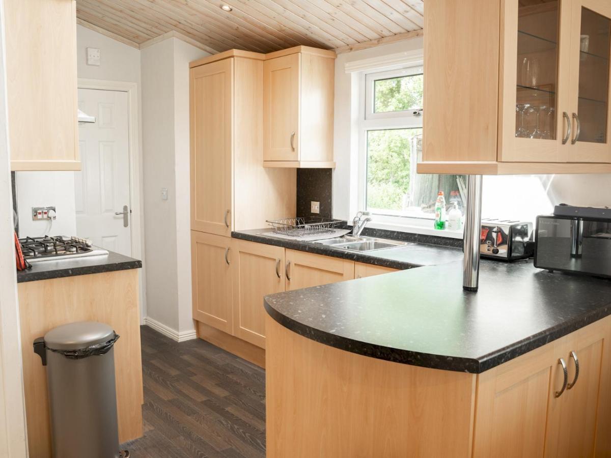Pass The Keys The Lodge At Point House Farm - Sleeps Up To 6 Chester Luaran gambar